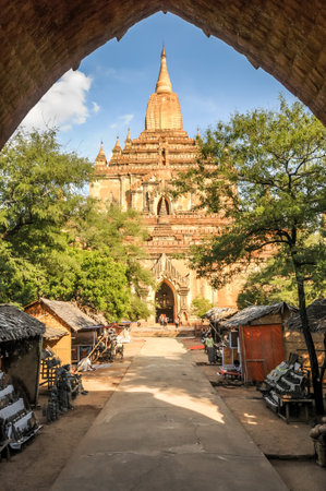 Old Pagoda with Market in Bagan Complexのeditorial素材