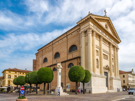 CITTADELLA,ITALY - SEPTEMBER 13,2014 - Cathedral of Cittadella. Cittadella is a medieval walled city in northern Italy, founded in the 13th century.のeditorial素材