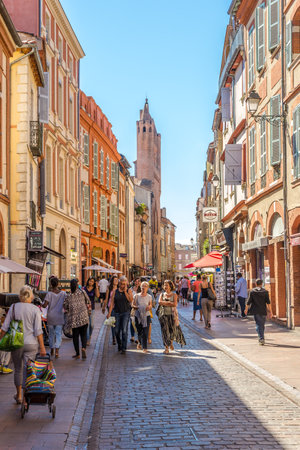 TOULOUSE,FRANCE - AUGUST 30,2016 - In the streets of Toulouse. Toulouse is the capital city of the southwestern French department of Haute-Garonne, as well as of the Occitanie region.のeditorial素材