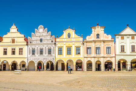 TELC, CZECH REPUBLIC - APRIL 18,2018 - View at the Painted houses at Main place in Telc. The town was founded in the 13th century.のeditorial素材