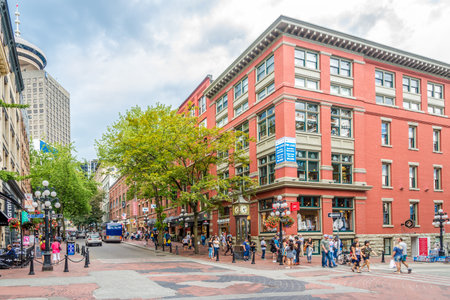 VANCOUVER,CANADA - JULY 6,2018 - Water street with Steam Clock in Vancouver. Vancouver is a coastal seaport city in western Canada, located in British Columbia.のeditorial素材