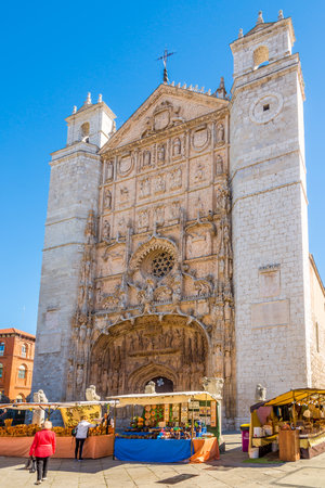VALLADOLID, SPAIN - MAY 13,2019 - View at the facade of San Pablo Church in Valladolid. Valladolid is made up of a variety of historic houses, palaces, churches, plazas, avenues and parks.のeditorial素材