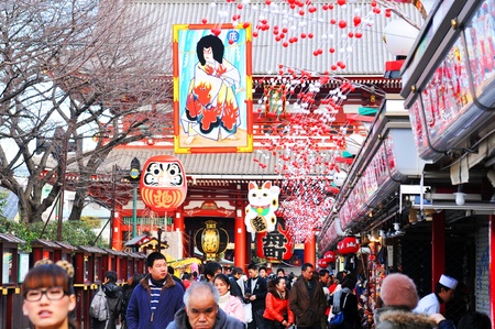 Tokyo, Japan - 1 January, 2012: Japanese people making their traditional trip to a temple in the first day of the New Year (Hatsumode)のeditorial素材