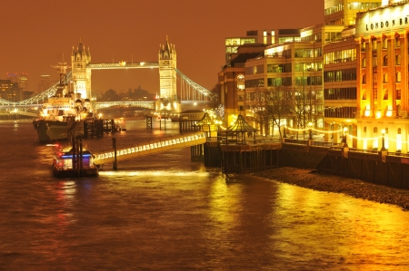 London, UK - September, 2011: Night view of Tower Bridge in London, UK のeditorial素材