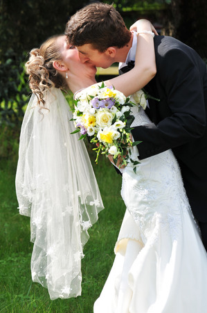 You may kiss the brideの写真素材