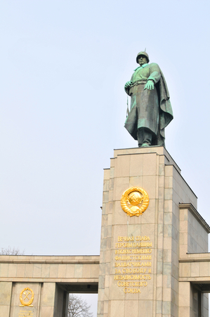 Architecture of the Soviet War Memorial (Tiergarten) in Berlin, Germanyのeditorial素材