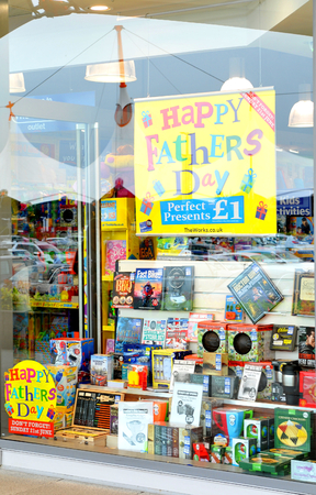 London, UK - June 14, 2015: Detail of the entrance to a gift shop advertising Father's Dayのeditorial素材