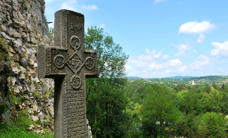 Old cross overlooking Bran, Brasov, Transylvania, Romaniaの写真素材