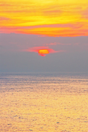 baautiful sunset on the oceanの写真素材