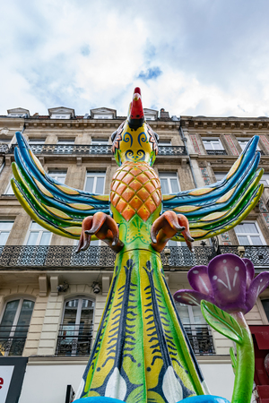 Lille, FRANCE-May 04,2019: Colorful figures on the streets of Lille.Parade opens the fifth season of Lille 3000.のeditorial素材