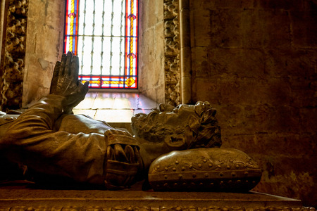 Jeronimos Monastery tomb inside in Lisbon, Portugal. Summer springのeditorial素材