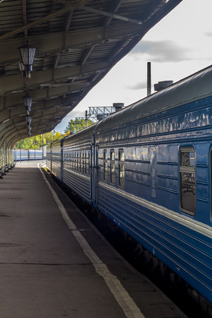 Wide angle view of a blue passenger trainのeditorial素材
