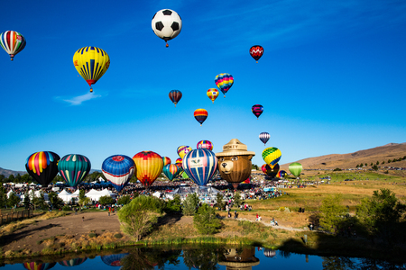 Reno, Nevada - Sept 8, 2012: Hot Air Balloons Lift Offのeditorial素材