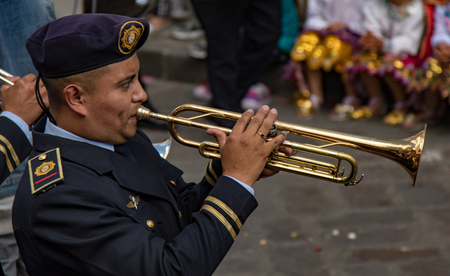 Cuenca, Ecuador Dec 24, 2017 - Military marching band plays in annual Pase de Nino paradeのeditorial素材