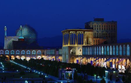 Kashan, Iran - 2019-04-14 - Naqshe Cehan Square after sunset during blue hour.のeditorial素材