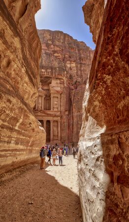 Petra, Jordan - 2019-04-22 - Siq entrance to Treasury.のeditorial素材