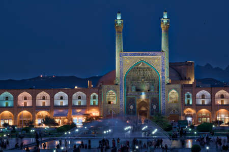 Kashan, Iran - 2019-04-14 - Naqshe Cehan Square after sunset during blue hour.のeditorial素材