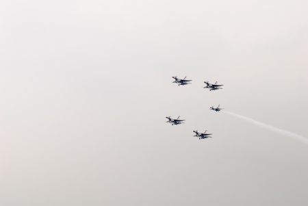 Bangkok, Thailand - October 9, 2009: United States Air Force Thunderbirds official military aerobatic team during an exhibition. The squadron tours the United States and much of the world, performing aerobatic formation and solo flying in specially markedのeditorial素材