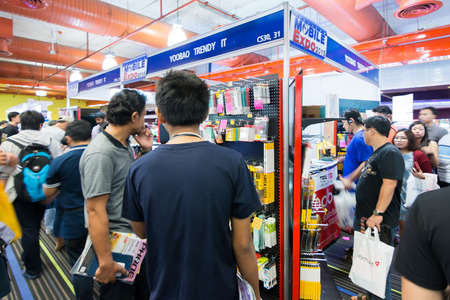 BANGKOK, THAILAND - October 3, 2015 :Thailand Mobile Expo 2015 Showcase The largest Event Mobile in the country Between 1-4 October 2015, The public are interested in attending the event are numerous at The Queen Sirikit National Convention Center.のeditorial素材