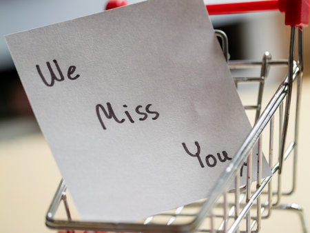 Shopping cart note a message of remembrance in a store environment personal touch emotional contextの写真素材