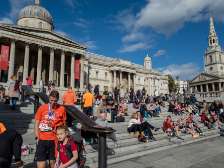 London. UK. 10.03.2021. Crowds of people and activities returning to the capital's famous landmarks after the lifting of Covid-19 restrictions but oversea tourists numbers are still down.のeditorial素材