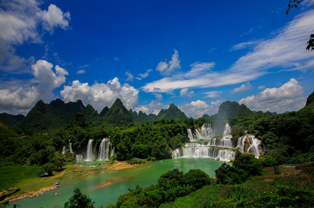 Scenery of Detian falls at Daxin County, Guangxi,のeditorial素材
