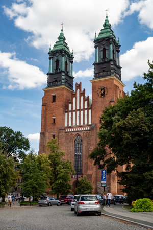 POZNAN, POLAND - AUGUST 12, 2018: The red brick building of Cathedral of Saint Peter and Paul (Bazylika Archikatedralna pw. sw. Apostolow Piotra i Pawla) in Poznan, Polandのeditorial素材