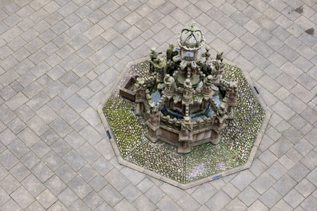 Top view of Kings Fountain in the counrtyard in Linlithgow Palace, Scotland, UKのeditorial素材