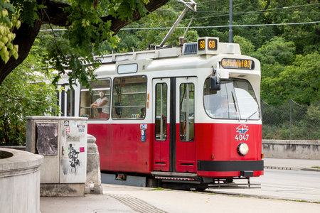 VIENNA, AUSTRIA - JULY 27, 2021: The historical tramway SGP Typ Mannheim GT6 4047 at Hadikgasse Street in Vienna as type of public transportationのeditorial素材