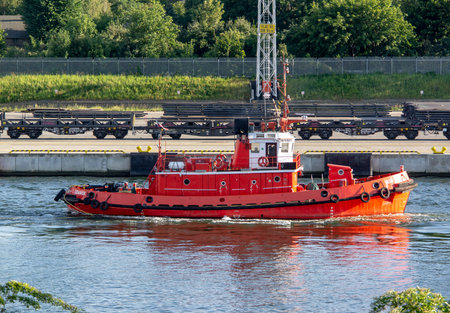 GDANSK, POLAND - JULY 31, 2022: Tug vessel Slon in Gdansk in Kanal Portowy canalのeditorial素材