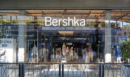 BARCELONA, SPAIN - 11/22 / 2020- Bershka store in Barcelona. Bershka was founded in 1998 as an innovative fashion retail concept.のeditorial素材