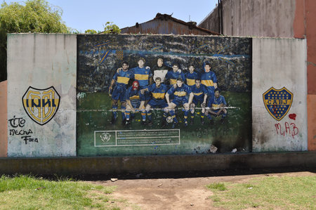 BUENOS AIRES, ARGENTINA - JAN 20, 2011: Graffiti of Boca Juniors team at La Boca. Boca Juniors 2000 Libertadores Cup Championのeditorial素材