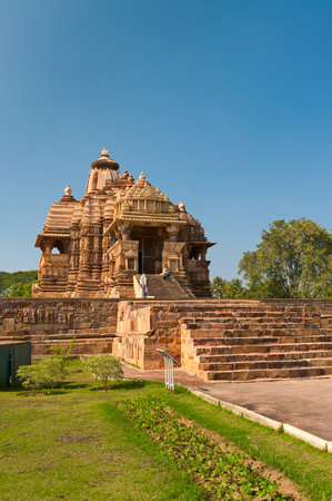 Devi Jagadambi temple. Western temples of Khajuraho. Madhya Pradesh. India. Built around 1023のeditorial素材