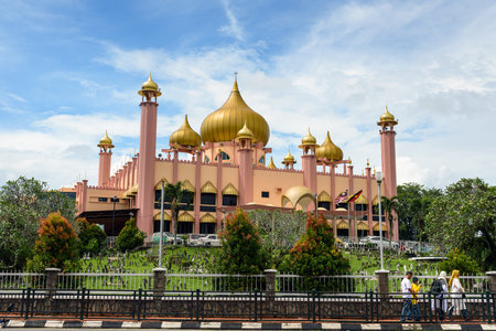 Kuching, Malaysia - Dec 30, 2015: Old State Mosque in Kuching. Sarawak. Malaysia. Borneoのeditorial素材