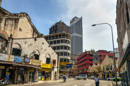 Kuala Lumpur, Malaysia -January 7, 2016: On the street in Chinatownのeditorial素材
