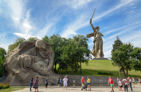 Volgograd, Russia - August 31, 2016: Square of Sorrow with sculpture The mother's grief. Memorial complex Mamayev Kurganのeditorial素材