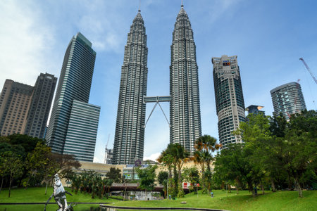 Kuala Lumpur, Malaysia -January 7, 2016: Petronas Twin Towers. View from KLCC. Park The skyscraper height is 451.9 m, 88 floorsのeditorial素材