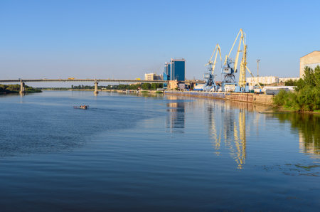 Astrakhan, Russia - September 05, 2016: View on Volga river and cargo port. Astrakhan is city in southern Russia The city is on banks of the Volga Riverのeditorial素材