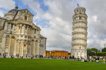 Pisa, Italy - September 23, 2018: Pisa Cathedral and the Leaning Tower. A lot of tourists on Piazza dei Miracoli or Square of Miraclesのeditorial素材