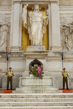 Rome, Italy - October 04, 2018: Soldiers guard the Tomb of the Unknown Soldier at Vittorio Emanuele II Monument in Romeのeditorial素材