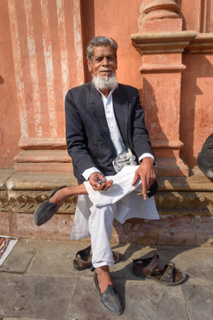 Jaipur, India - February 01, 2019: Indian elderly man on the street in Jaipur. Rajasthanのeditorial素材