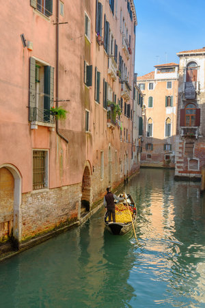 Venice, Italy - October 23, 2018: Gondola on Canal Rio rio della Favaのeditorial素材