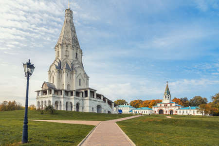 View of Church of the Ascension and architectural complex in Kolomenskoye on autumn day. Moscowの写真素材