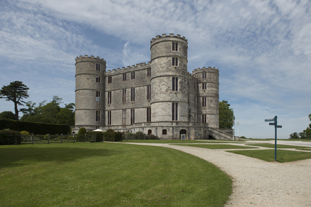 Lulworth castle on a sunny dayのeditorial素材
