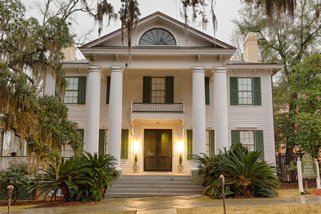 TALLAHASSEE, FLORIDA - JANUARY 16, 2015 : Knott House Museum located in the Park Avenue Historic District. It was used as the headquarters of the Union Army during the American Civil War.のeditorial素材