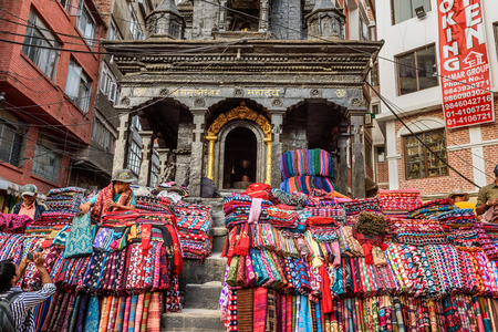 THAMEL, KATHMANDU, NEPAL - OCTOBER 18, 2015 : Sale of wool blankets in the  Thamel market in Kathmanduのeditorial素材