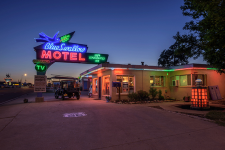 TUCUMCARI, NEW MEXICO, USA - MAY 13, 2016 : Historic Blue Swallow Motel at sunset. This building is listed on the National Register of Historic Places in New Mexico as a part of historic Route 66.のeditorial素材