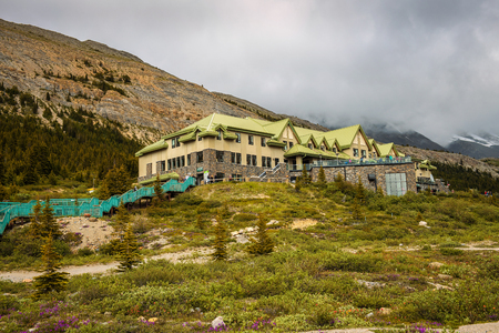 JASPER NATIONAL PARK, CANADA - JUNE 29, 2017 : The Columbia Icefield Glacier Discovery Centre along the Athabasca Glacier in summer.のeditorial素材