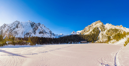 Winter panorama of glacial lake in High Tatras, Slovakiaの写真素材