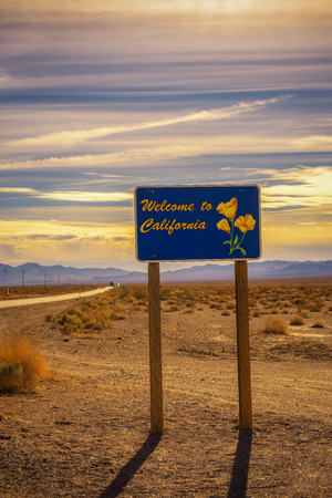 Welcome to California road signの写真素材